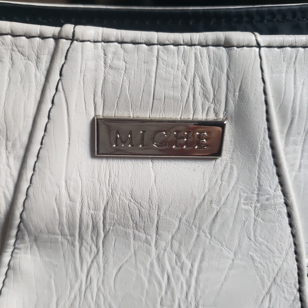 Miche Handbag - Picture 2 of 5